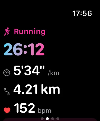 Watch screen with large pace, distance and heart rate